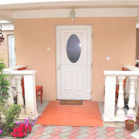 Yox Apartment 5 Oradea Exterior foto