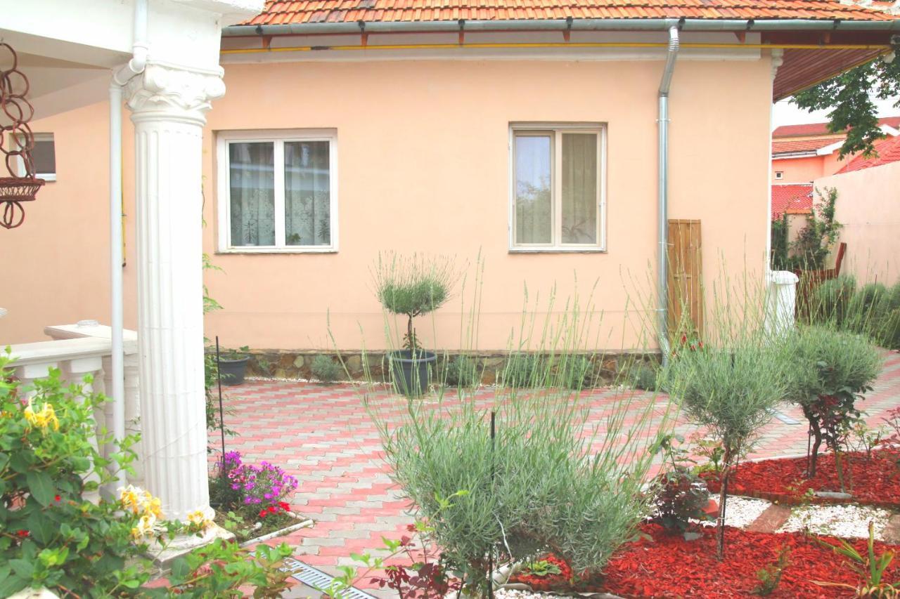 Yox Apartment 5 Oradea Exterior foto