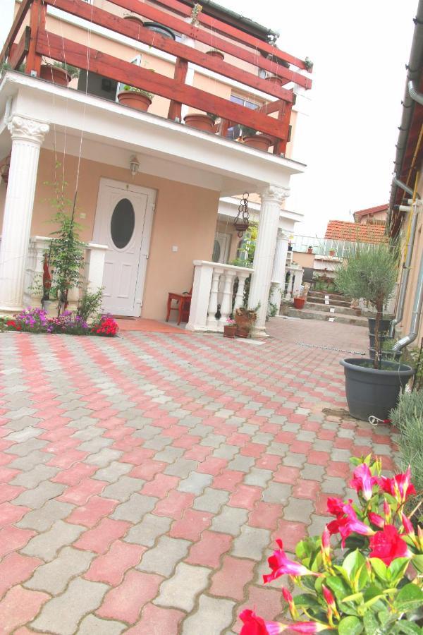 Yox Apartment 5 Oradea Exterior foto