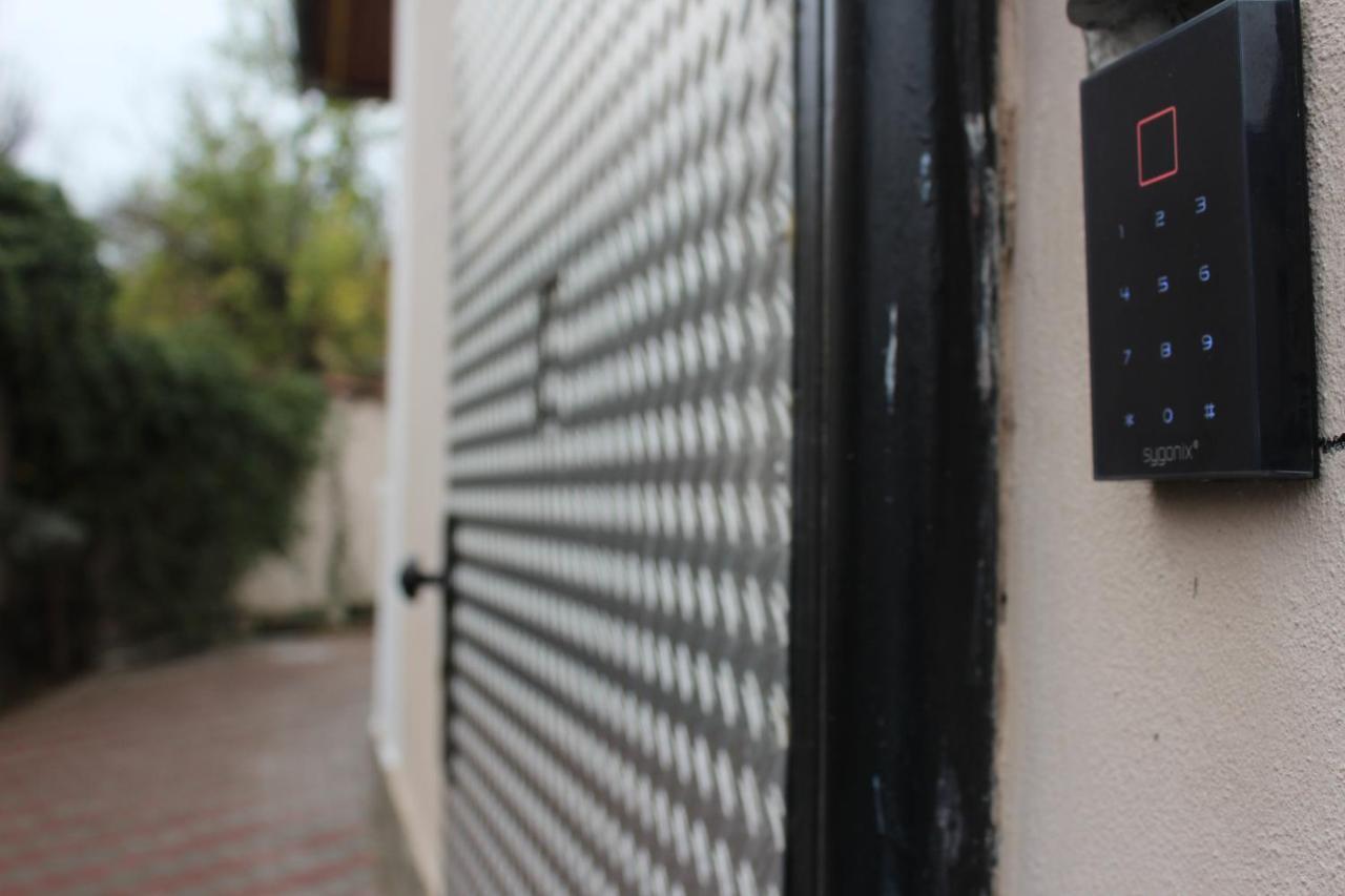 Yox Apartment 5 Oradea Exterior foto